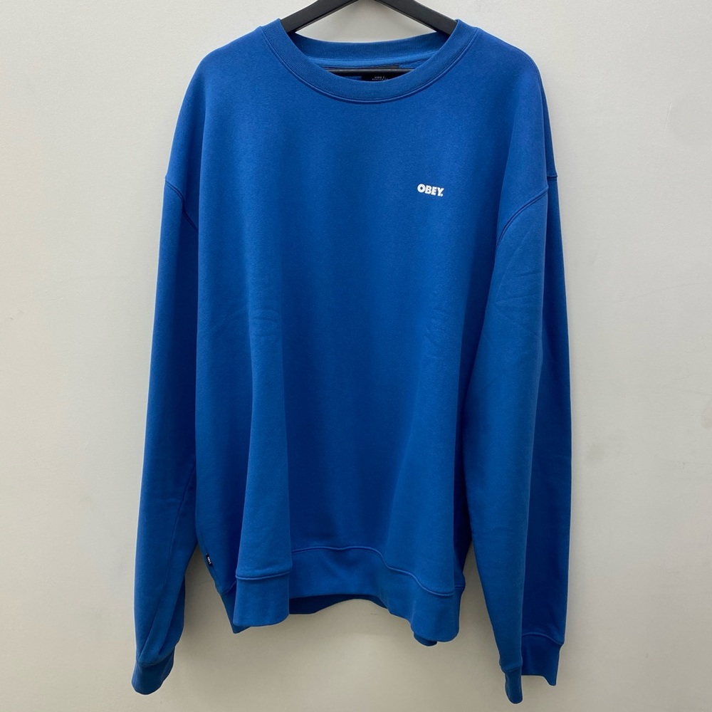 Obey Crewneck. Almost new. Size XXL.